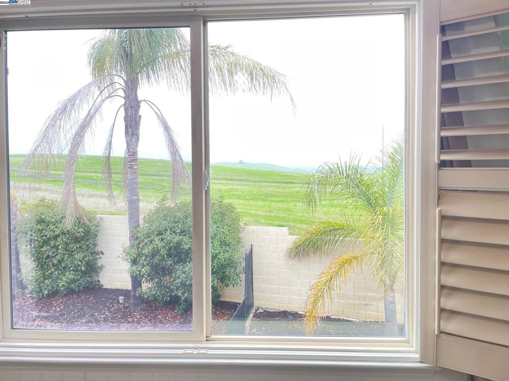 SHADOWLAES - Residential Lease