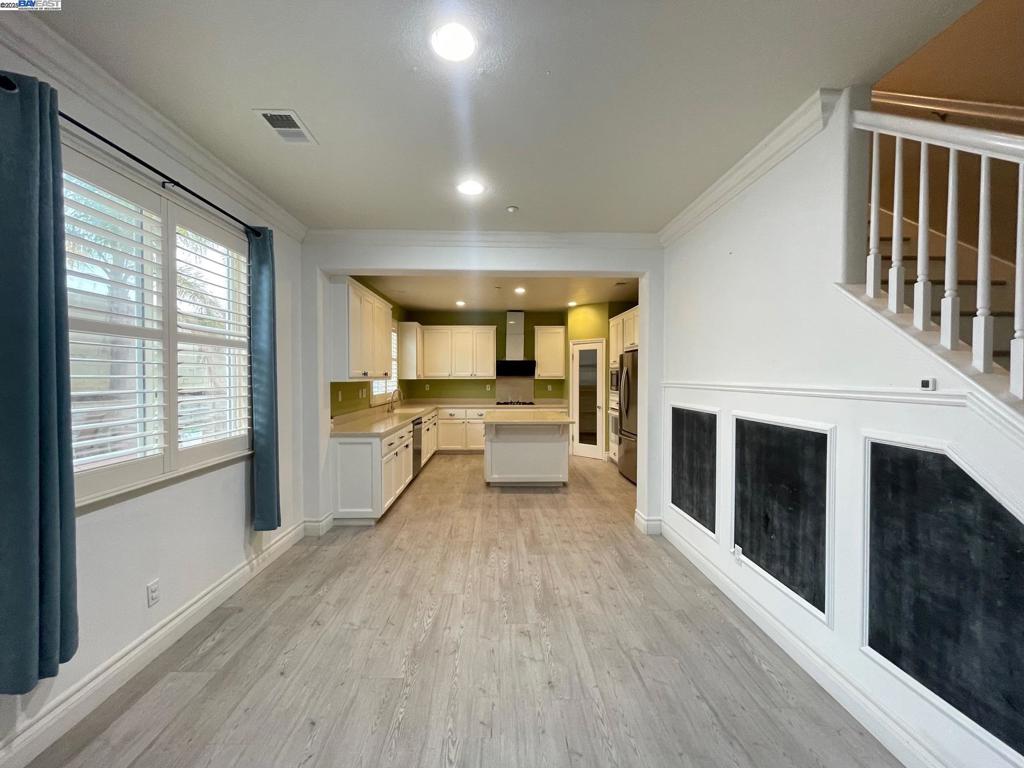 SHADOWLAES - Residential Lease