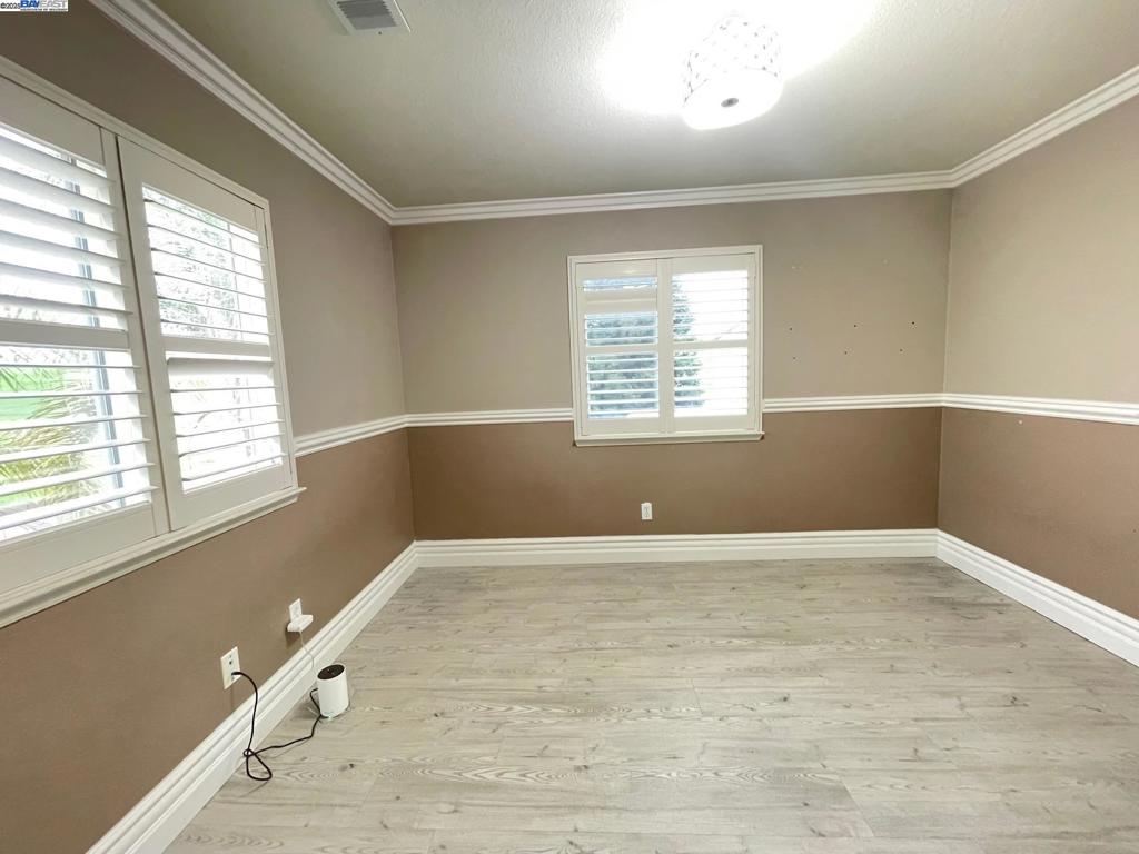 SHADOWLAES - Residential Lease