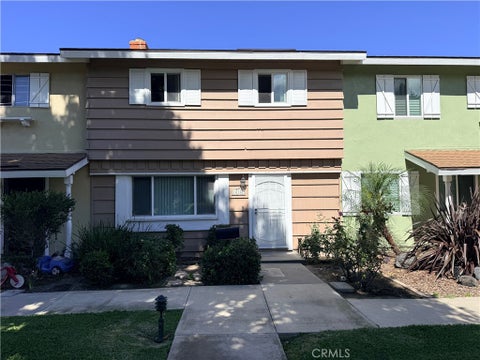 Photo of 10107 Holburn DR, Huntington Beach, CA 92646 (MLS # OC26112478)