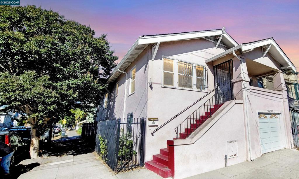 OAKLAND - Residential