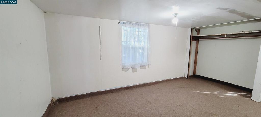 OAKLAND - Residential