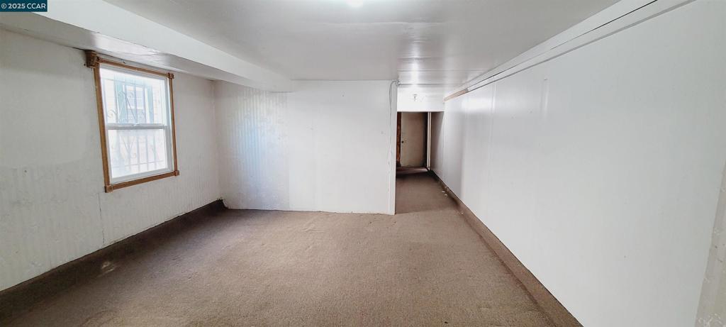 OAKLAND - Residential