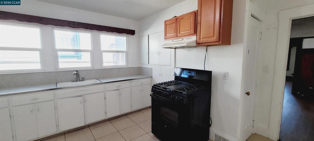 OAKLAND - Residential