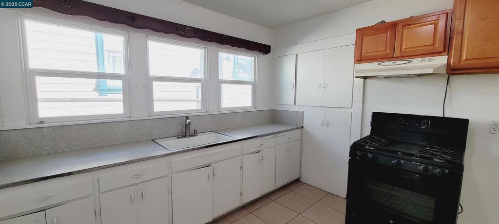 OAKLAND - Residential