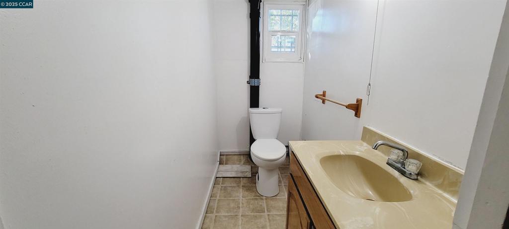 OAKLAND - Residential