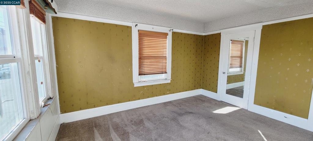 OAKLAND - Residential