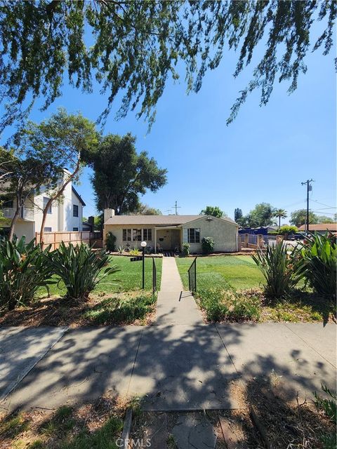 Photo of 427 W 6th ST, Ontario, CA 91762 (MLS # CV26101257)