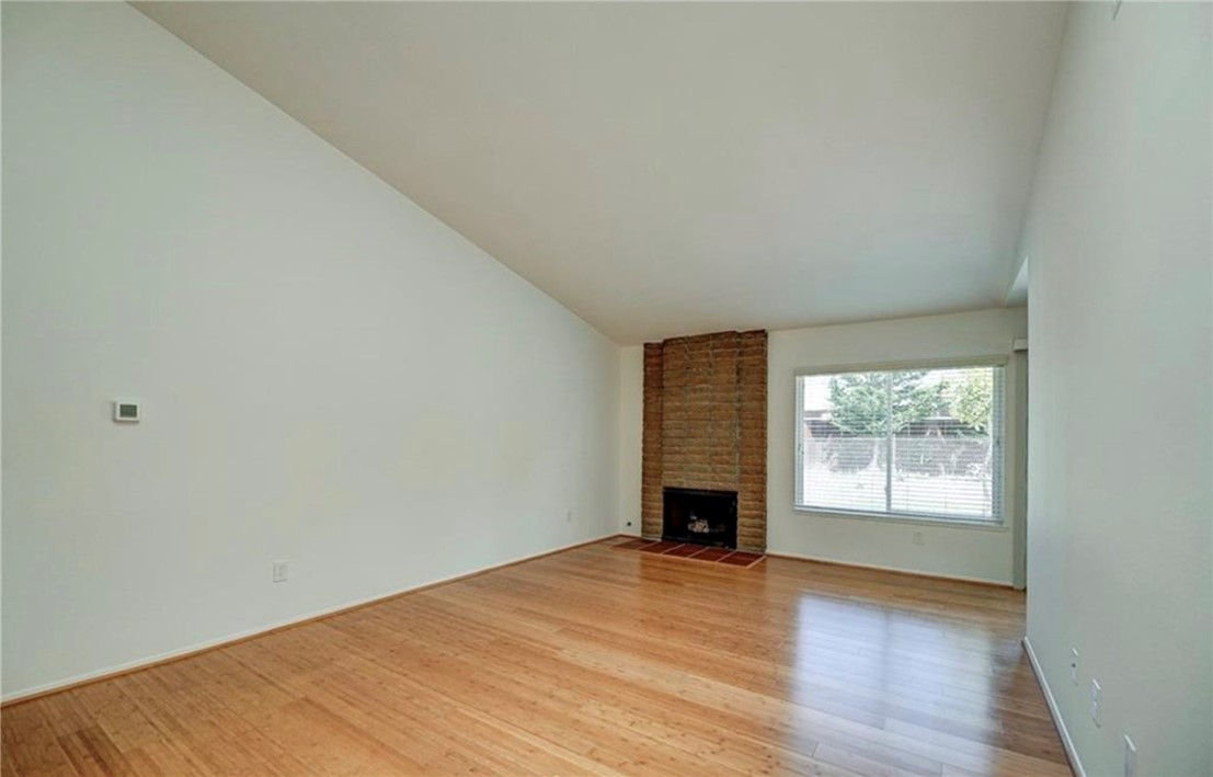 5411 Glenstone