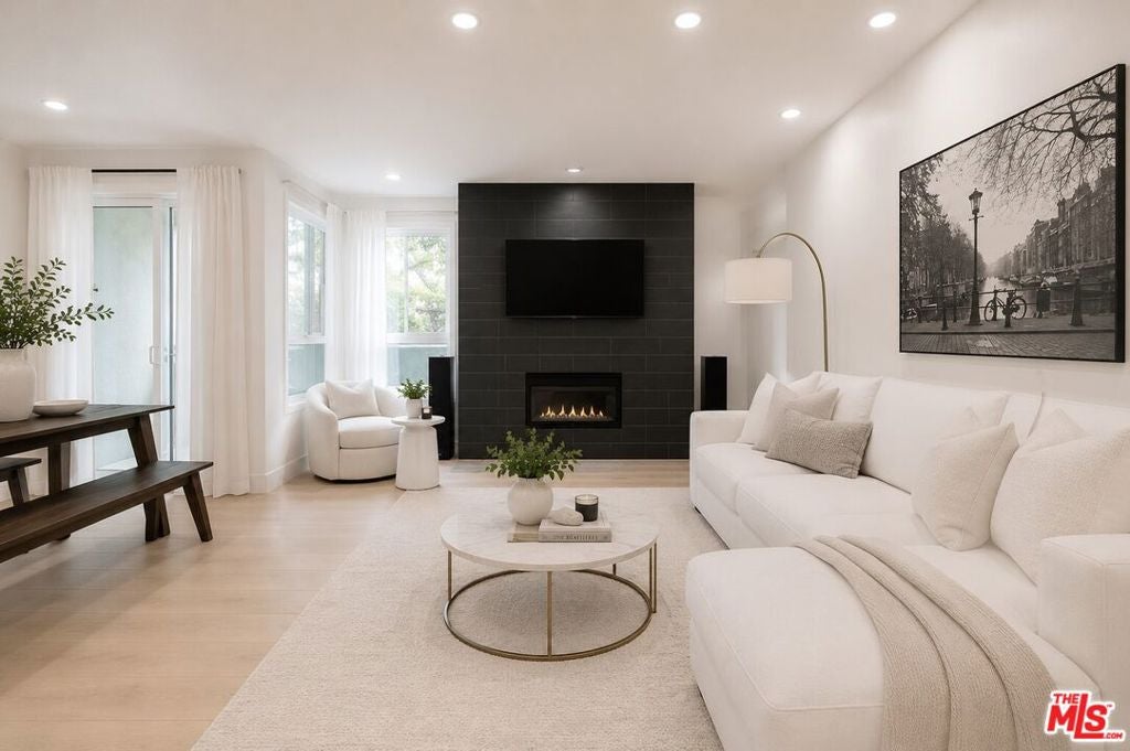 12115 San Vicente Boulevard 107