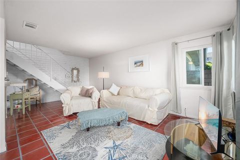 Huntington beach condos $500000 to $600000 16393 del oro 123 huntington beach ca 92649