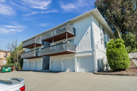 Photo of 16424 Foothill Boulevard, Castro Valley, CA 94578 (MLS # ML82049514)