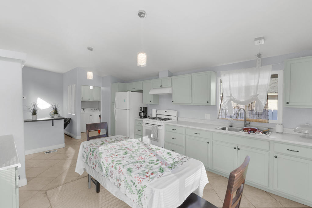 Sunny Side Estates - Residential Lease