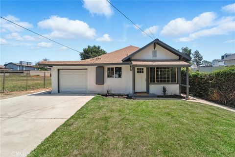 Photo of 236 N Michigan Avenue, Pasadena, CA 91106 (MLS # DW25249336) Photo of 236 N Michigan Avenue, Pasadena, CA 91106 (MLS # DW25249336)