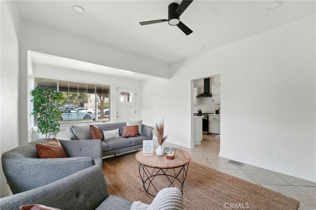 236 N Michigan Avenue