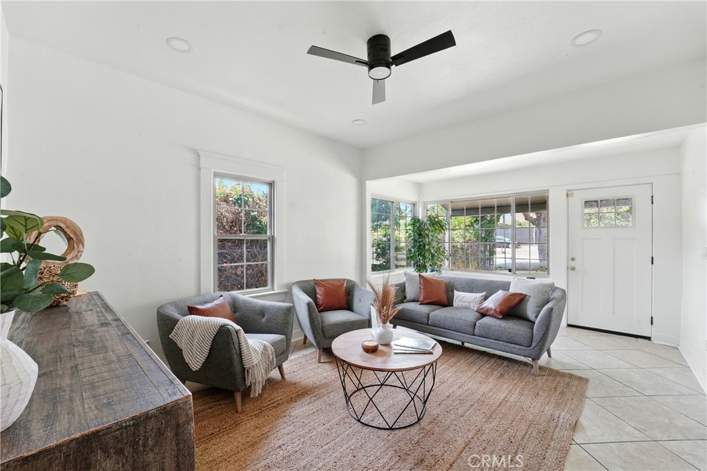 236 N Michigan Avenue