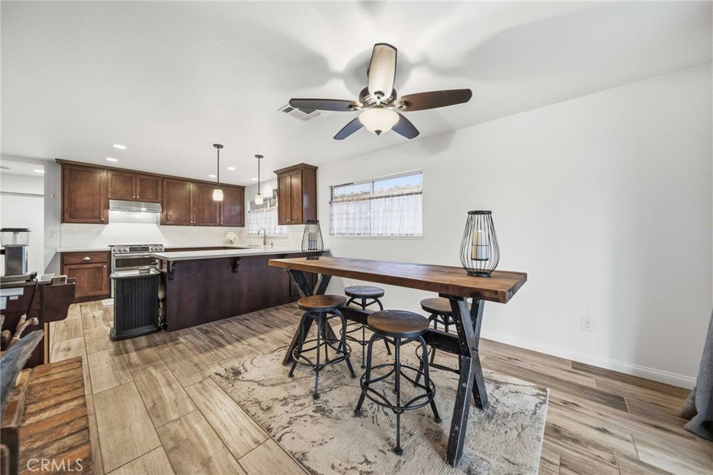 539 W Avenue J11