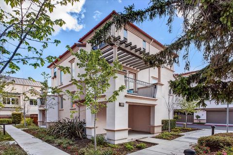 Photo of 1942 San Luis Avenue, Mountain View, CA 94043 (MLS # ML82043706)