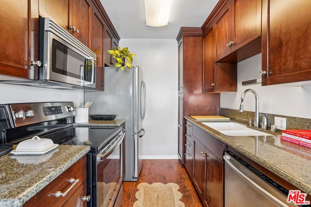 2002 4th Street 208