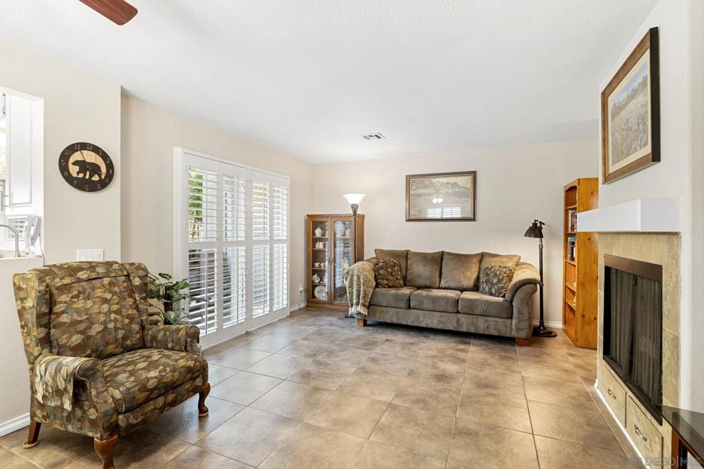 10309 Azuaga St 37