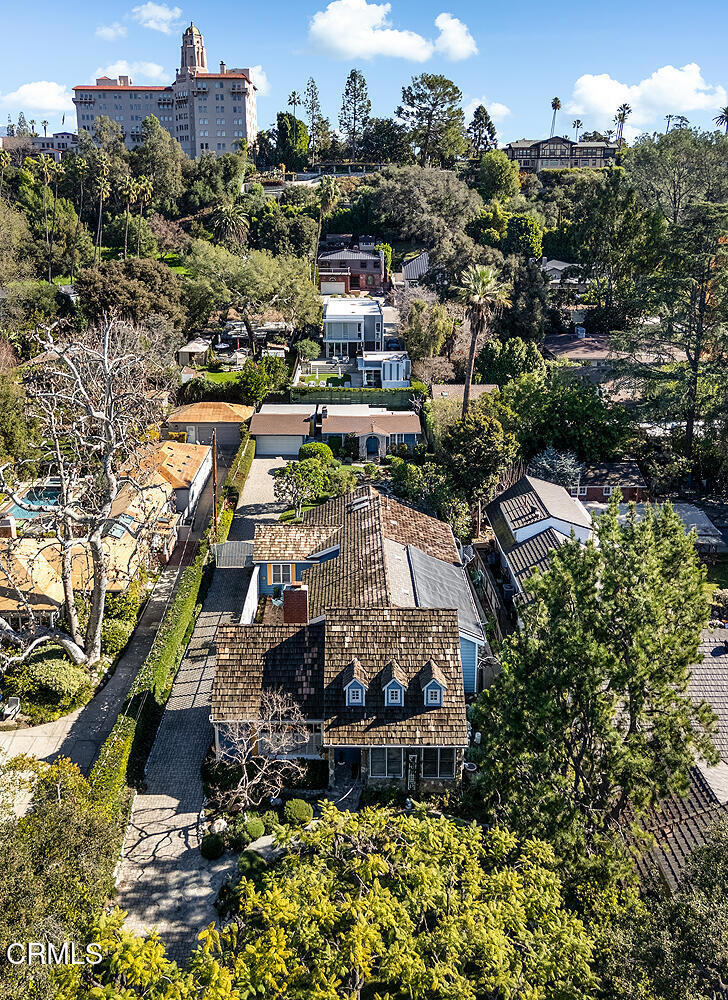 166 S Arroyo Boulevard