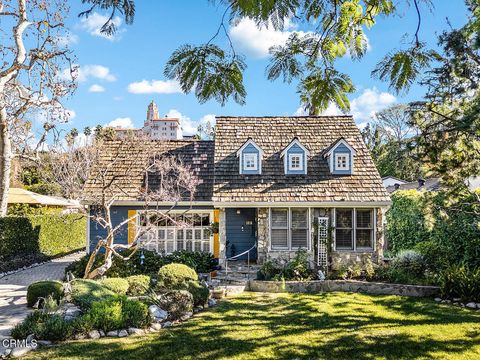 Photo of 166 S Arroyo Boulevard, Pasadena, CA 91105 (MLS # P1-26748)