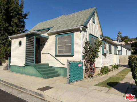Photo of 1406 Mcduff Street, Los Angeles, CA 90026 (MLS # 26827827)