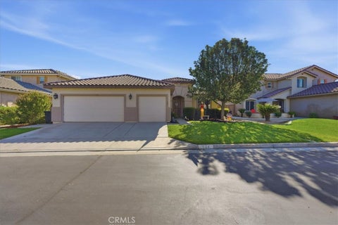 Photo of 124 Playa Court, Hemet, CA 92545 (MLS # SW26208556)