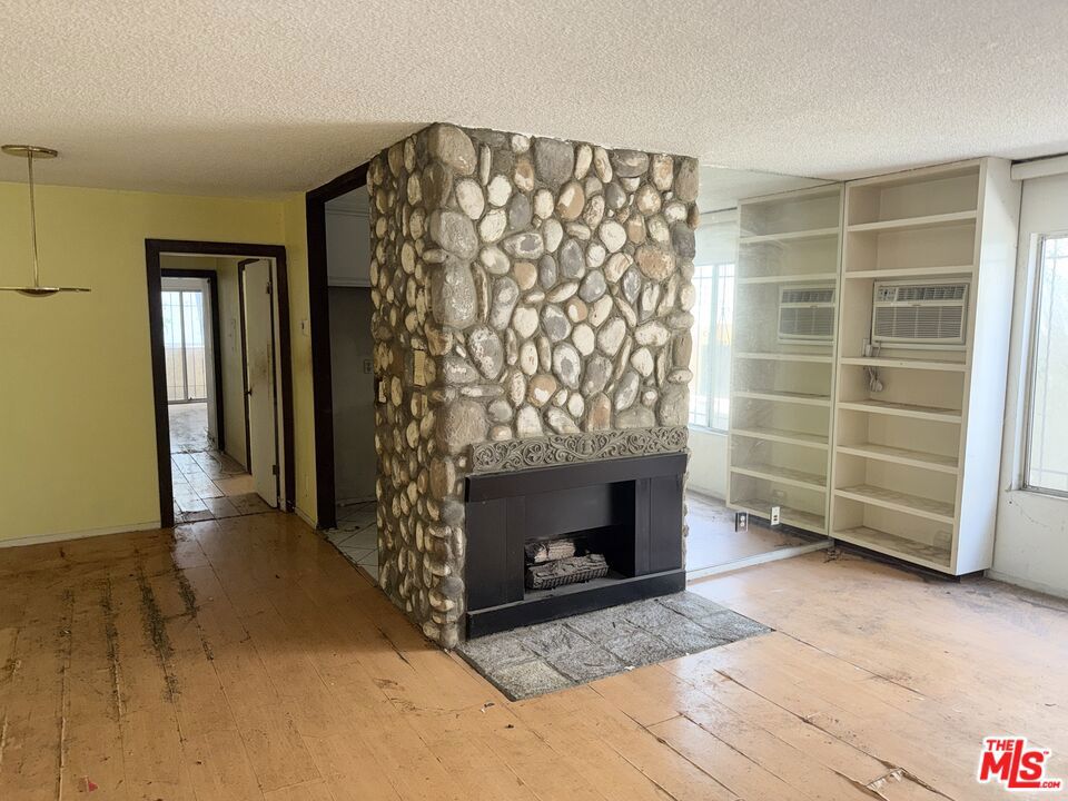 1849 Greenfield Avenue 106
