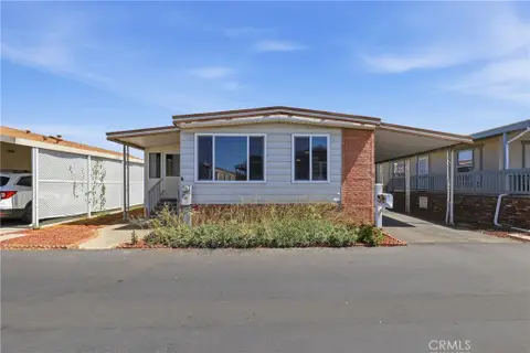 MLS: OC26171832