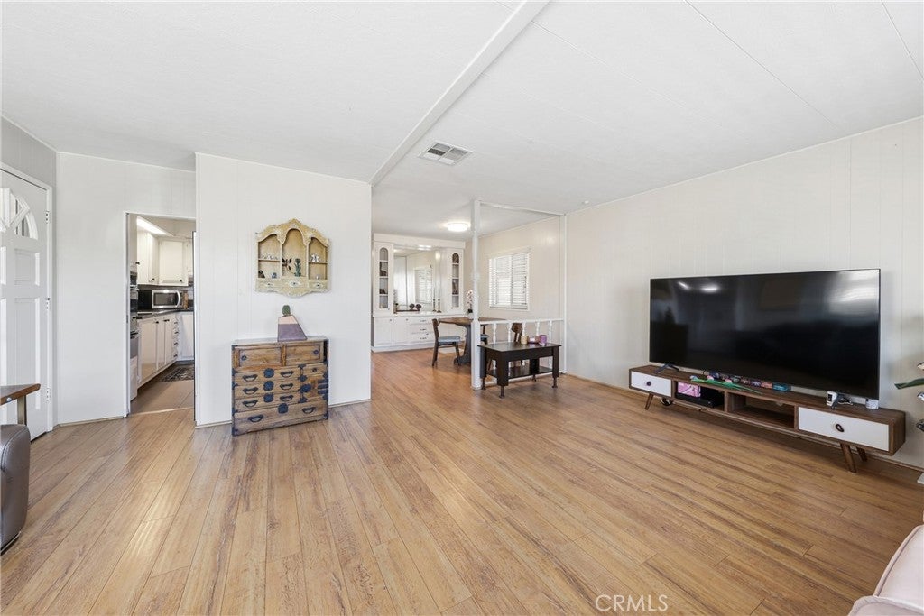 1201 W Valencia Drive 69