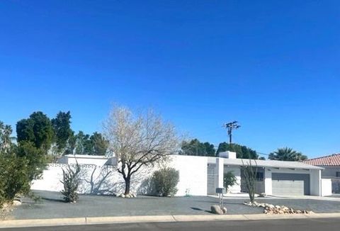 Photo of 2630 N Biskra Road, Palm Springs, CA 92262 (MLS # 219148415PS)
