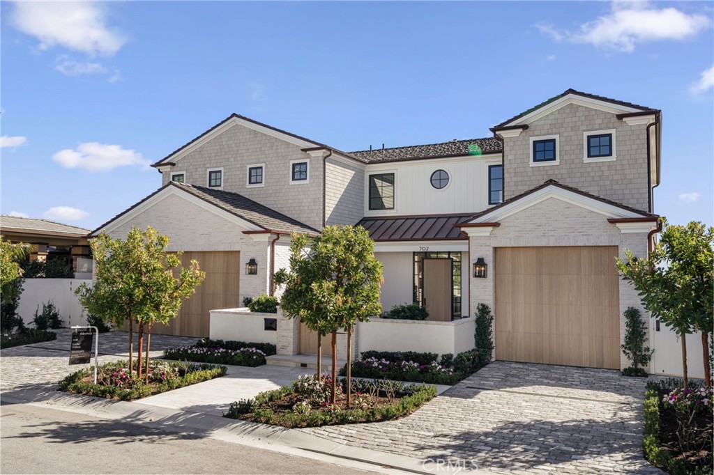 702 Saint James Place