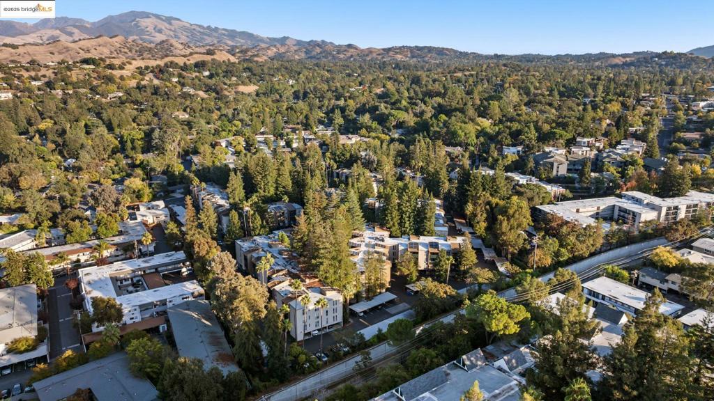 GREENWOOD CONDOS - Residential