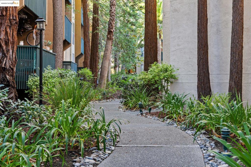 GREENWOOD CONDOS - Residential