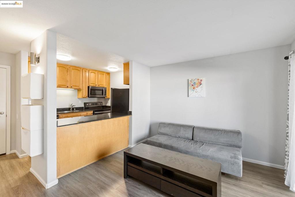 GREENWOOD CONDOS - Residential