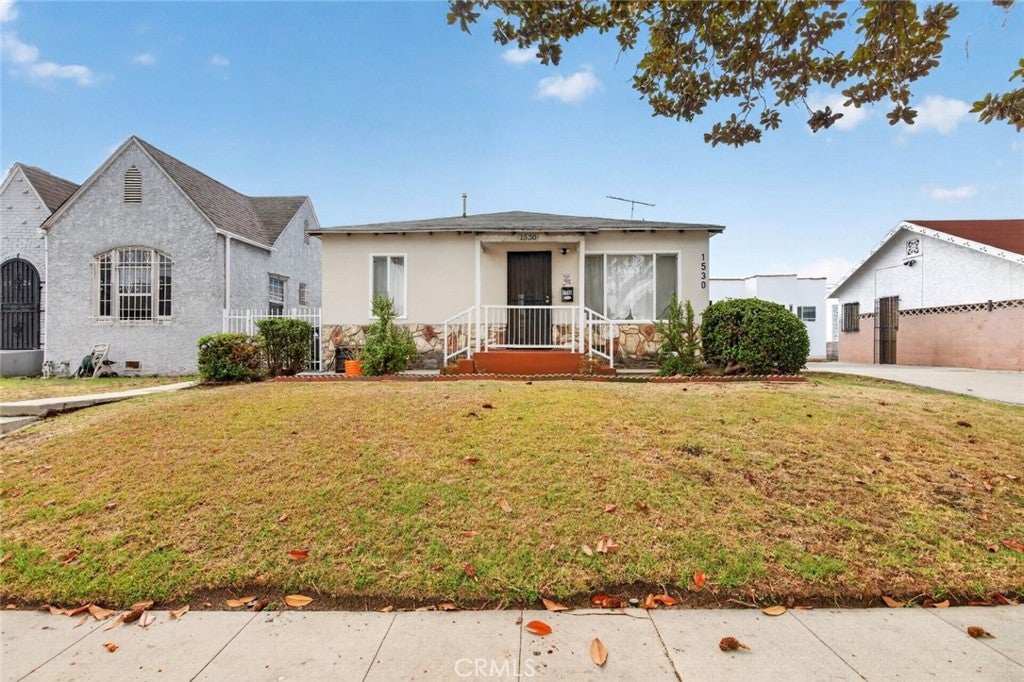 1530 W 81st Street