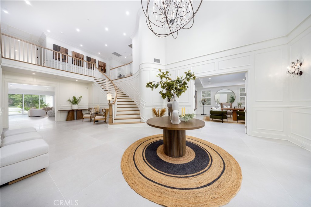 2015 Bella Vista Avenue