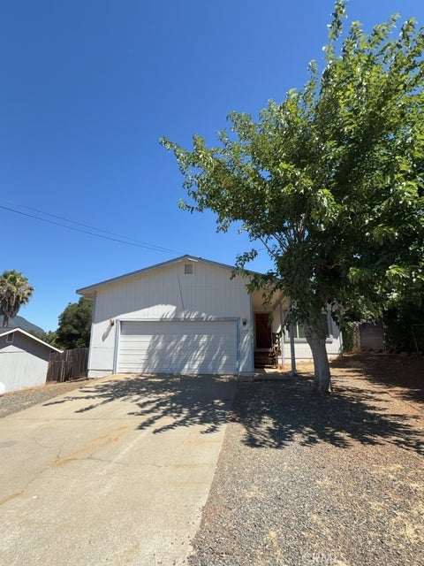 Photo of 10134 Monte Cristo Drive, Kelseyville, CA 95451 (MLS # LC26150006)
