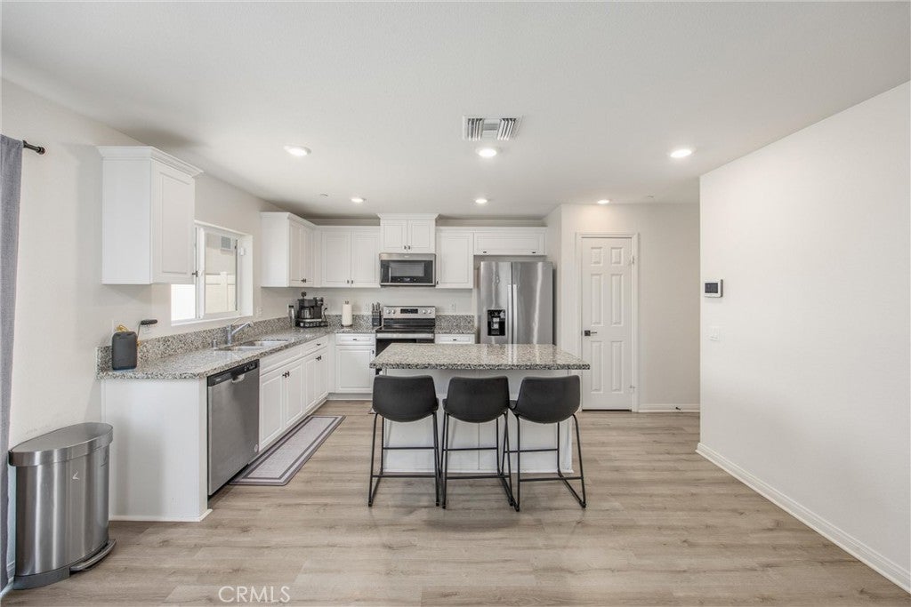 28440 Dusky Willow