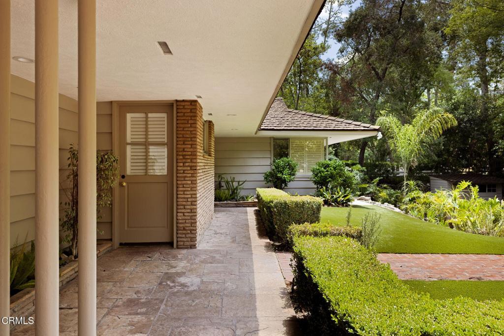 756 Linda Vista Avenue