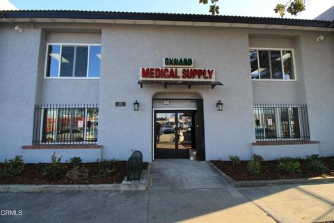 Photo of 120 Magnolia Avenue, Oxnard, CA 93030 (MLS # V1-31006) Photo of 120 Magnolia Avenue, Oxnard, CA 93030 (MLS # V1-31006)