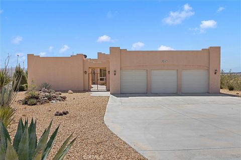 Photo of 16222 Wild Road, Helendale, CA 92342 (MLS # HD26067593)