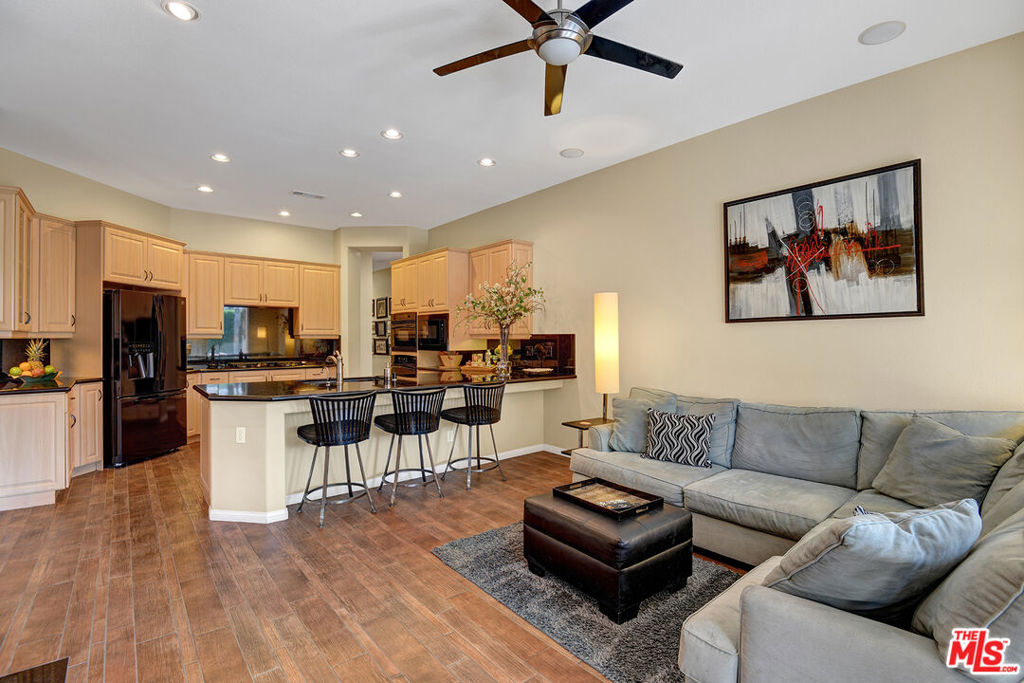 Versailles - Residential Lease