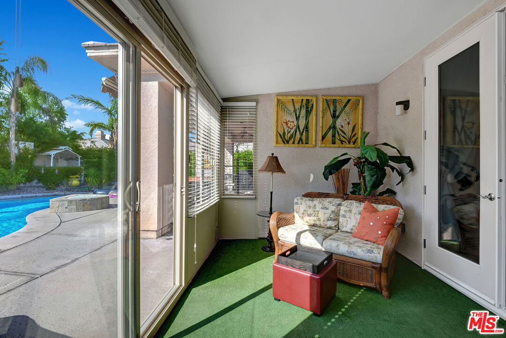 Versailles - Residential Lease