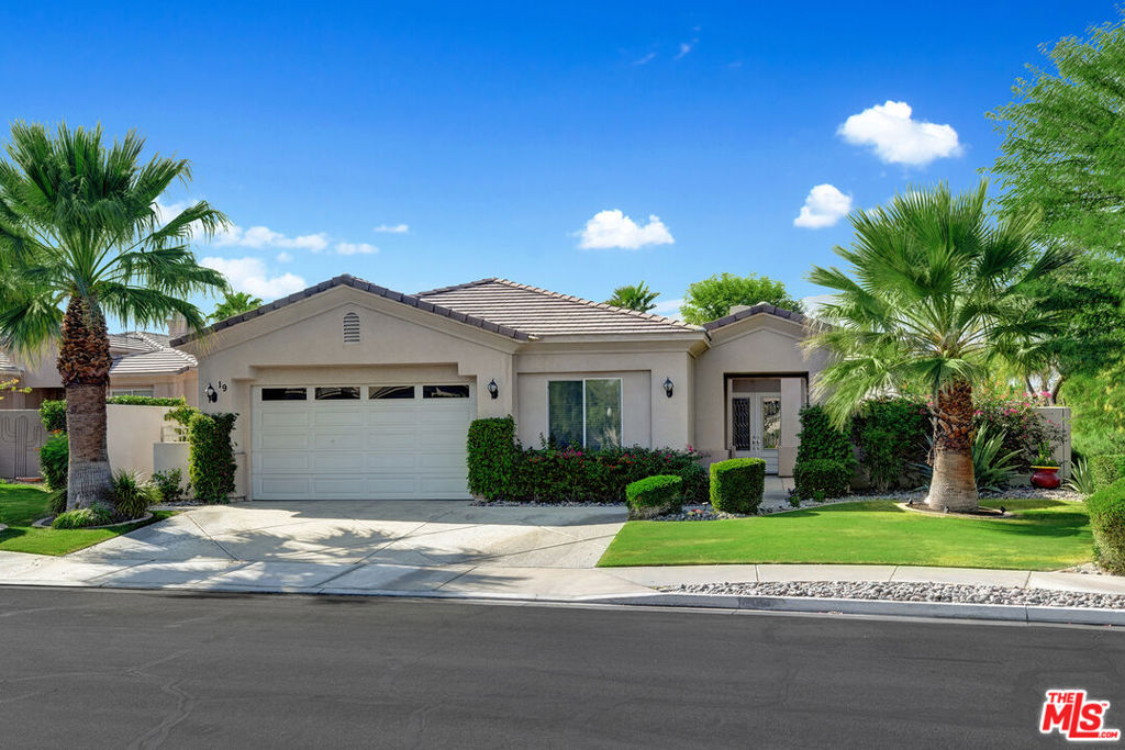 Versailles - Residential Lease