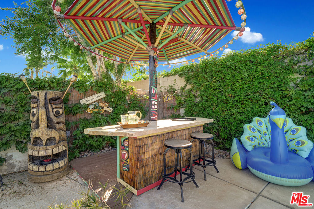 Versailles - Residential Lease