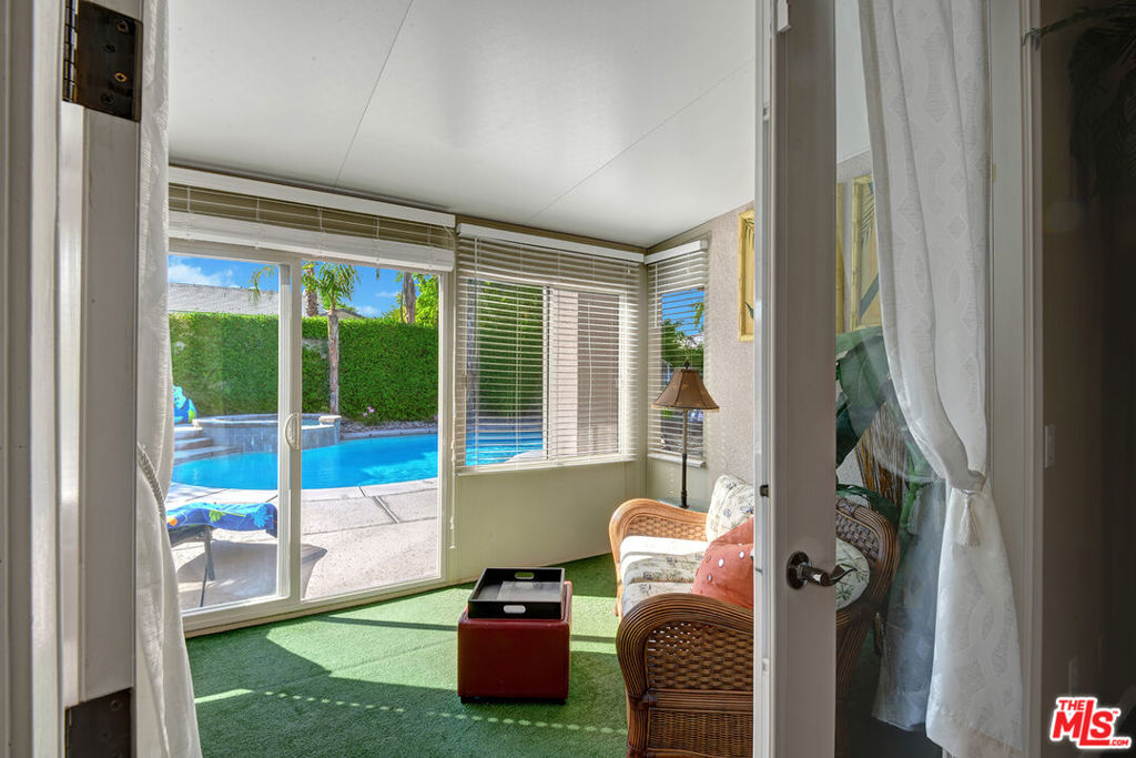 Versailles - Residential Lease