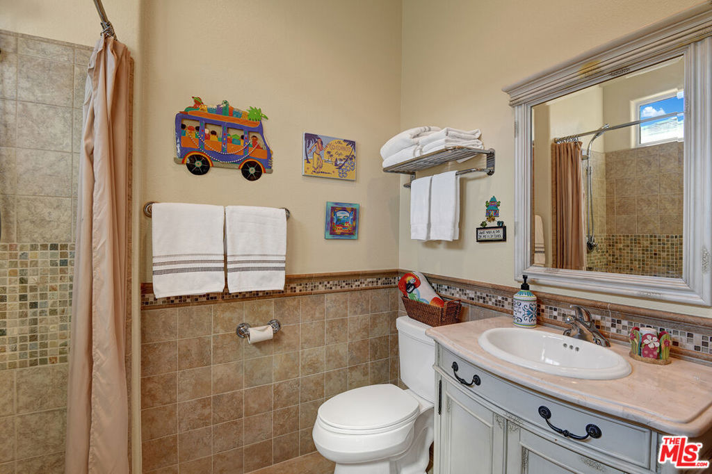 Versailles - Residential Lease