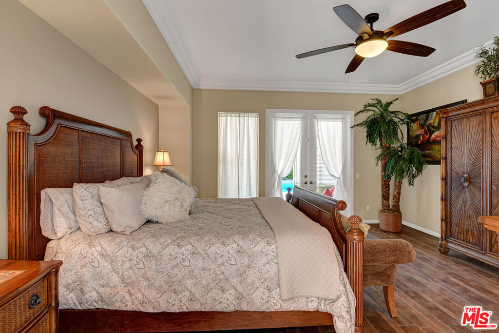 Versailles - Residential Lease